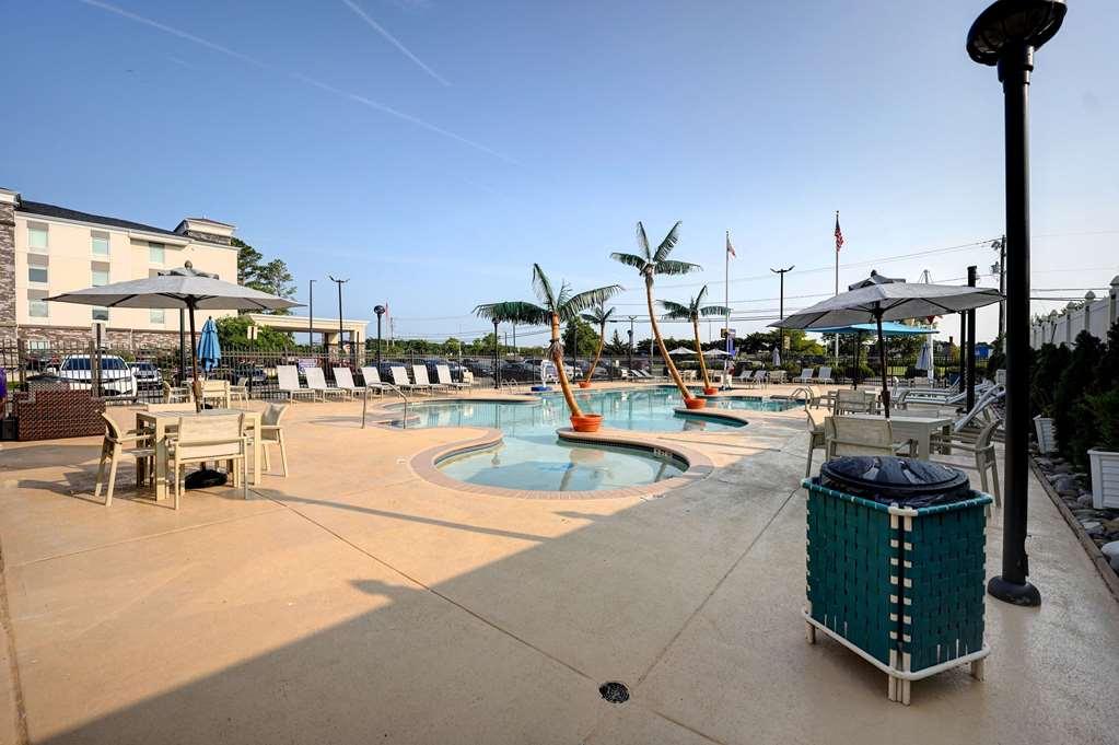 ホテル コンフォート スイーツ West Ocean City 設備 写真